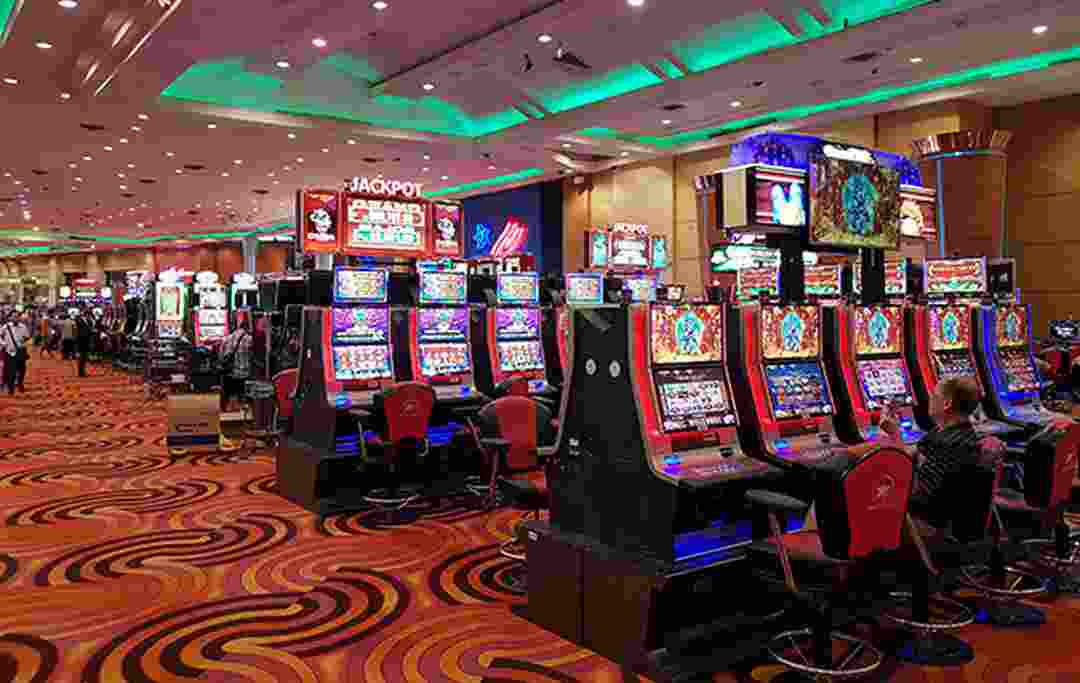 Slot game hiện đại và chỗ ngồi chơi thoải mái